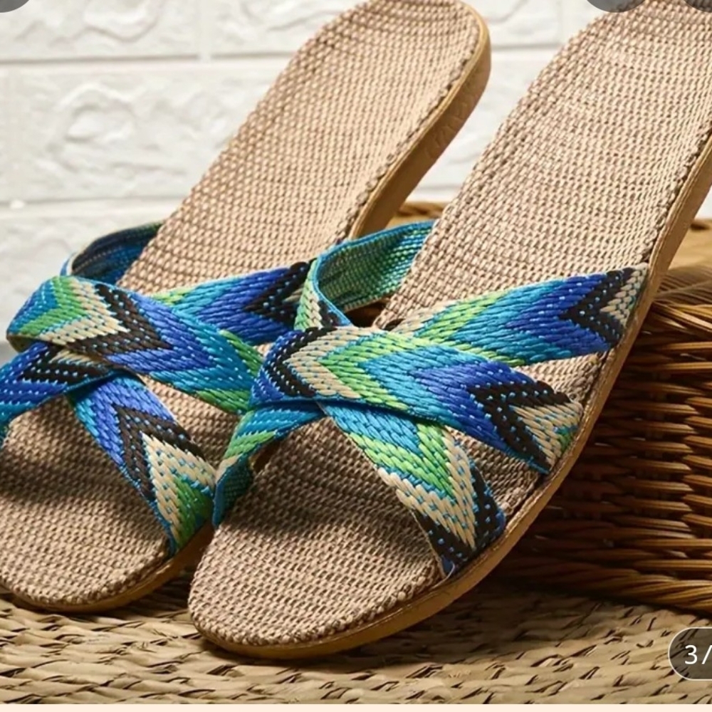 NWT Woven Linen Sandals 9